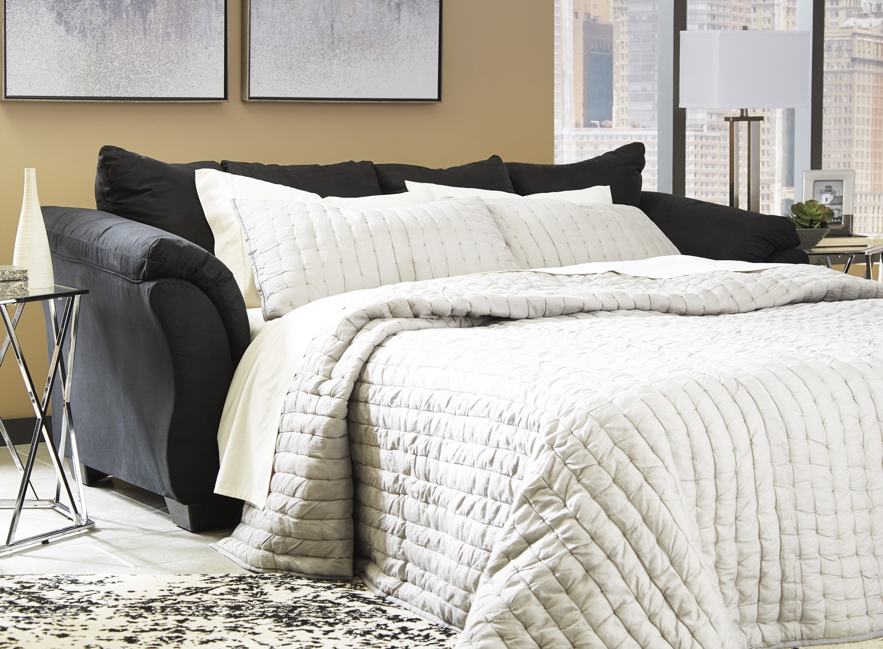 75008 Darcy Black Sleeper - Click Image to Close